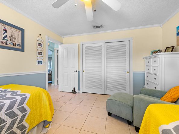 1472 NE 54th St, Fort Lauderdale FL 33334