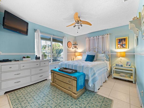 1472 NE 54th St, Fort Lauderdale FL 33334