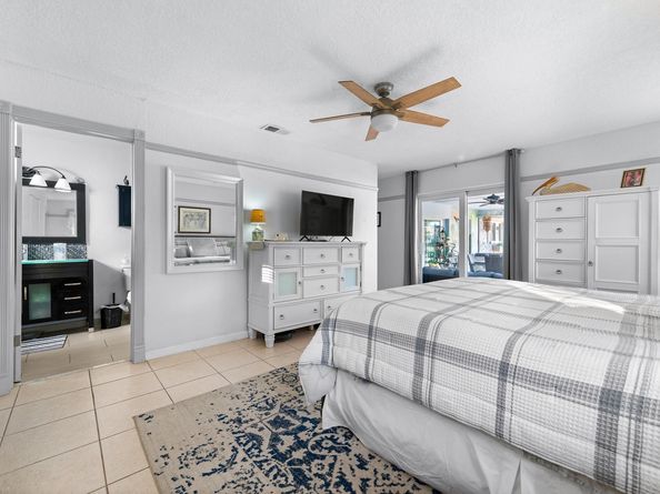 1472 NE 54th St, Fort Lauderdale FL 33334