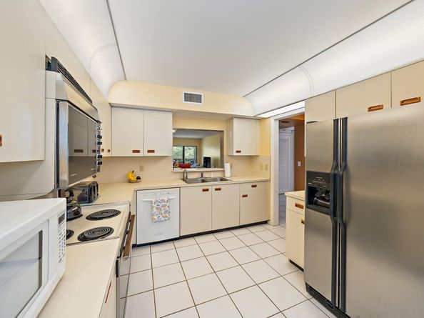 300 N Highway A1a 203c, Jupiter FL 33477
