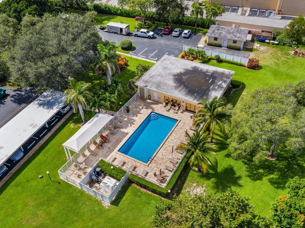 300 N Highway A1a 203c, Jupiter FL 33477