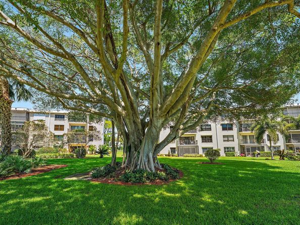 300 N Highway A1a 203c, Jupiter FL 33477