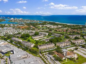 300 N Highway A1a 203c, Jupiter FL 33477