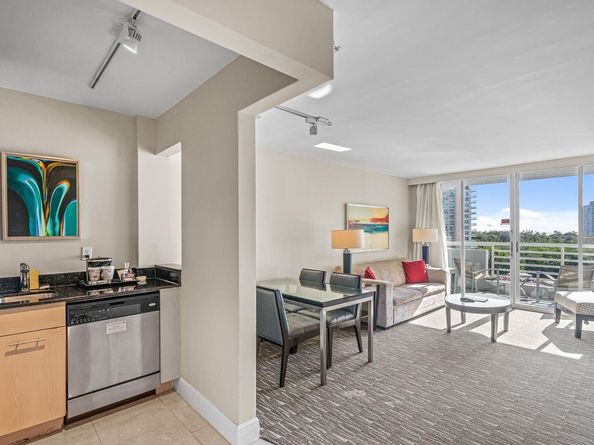 2670 E Sunrise Boulevard 718, Fort Lauderdale FL 33304