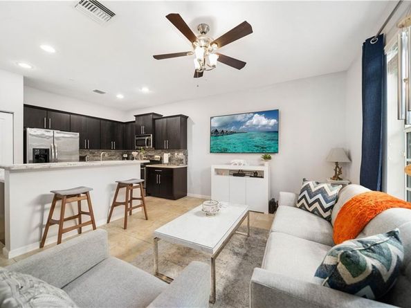 284 SW 7th Ct 284, Pompano Beach FL 33060