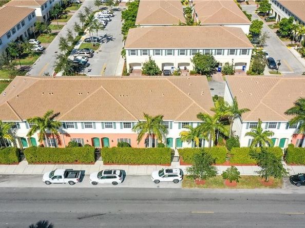 284 SW 7th Ct 284, Pompano Beach FL 33060