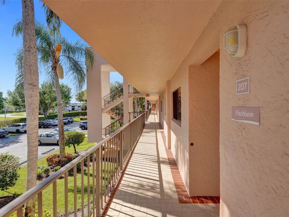 15075 Witney Rd 207, Delray Beach FL 33484