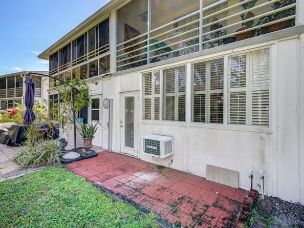 390 Durham Circle M, Deerfield Beach FL 33442