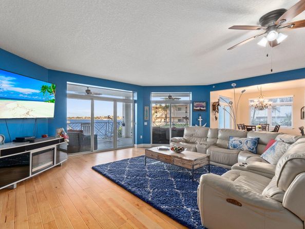 309 E Ocean Avenue 103, Lantana FL 33462
