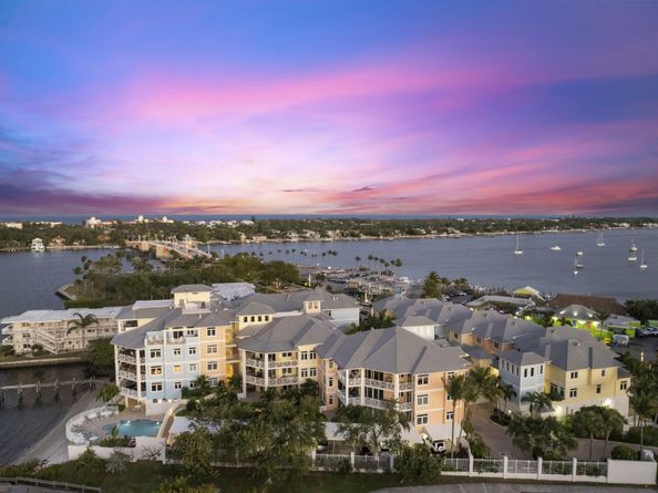 309 E Ocean Avenue 103, Lantana FL 33462