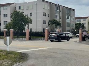 2821 Somerset Dr 217, Lauderdale Lakes FL 33311