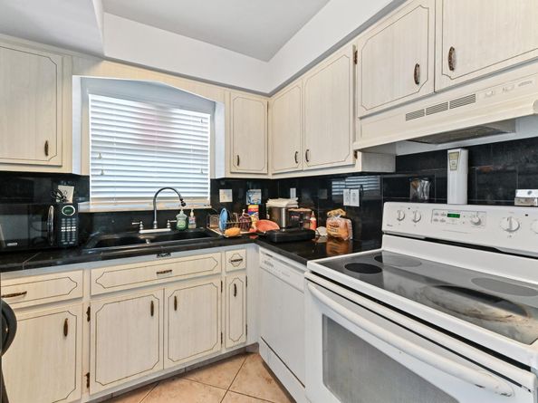 333 NE 19th Avenue 202, Deerfield Beach FL 33441