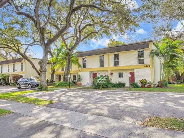 3300 Atlanta St 15F, Hollywood FL 33021