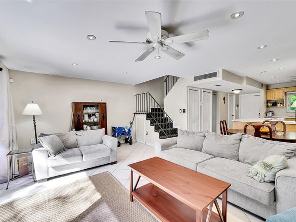 3300 Atlanta St 15F, Hollywood FL 33021