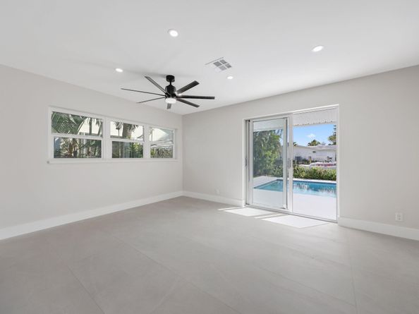 2624 SE 9th Street, Pompano Beach FL 33062