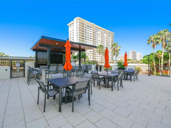 340 Sunset Dr 1504, Fort Lauderdale FL 33301