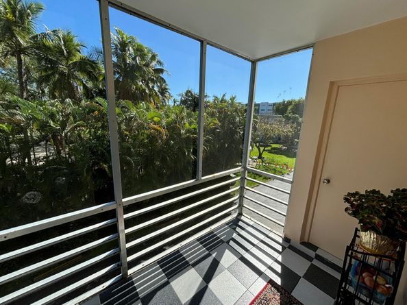 1000 NE 14th Avenue 306, Hallandale Beach FL 33009