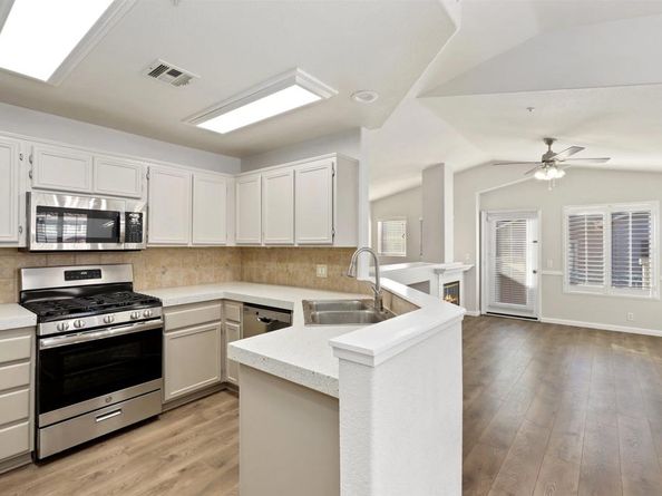 405 Whispering Willow Dr F, Santee CA 92071
