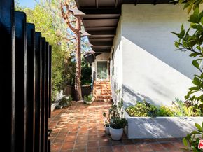 2885 Woodwardia Drive, Los Angeles CA 90077