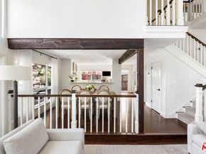 2885 Woodwardia Drive, Los Angeles CA 90077