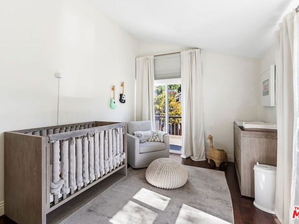 2885 Woodwardia Drive, Los Angeles CA 90077