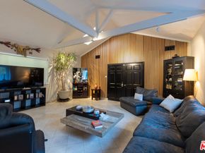 2519 Hutton Drive, Beverly Hills CA 90210