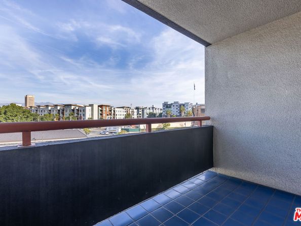 222 S Central Avenue 311, Los Angeles CA 90012