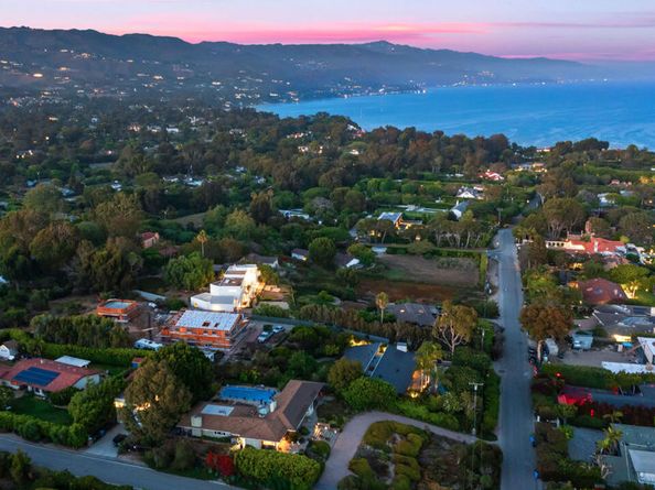 29035 Cliffside Drive, Malibu CA 90265