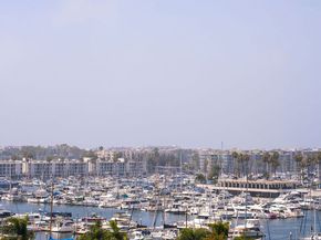 13700 Marina Pointe Drive 704, Marina Del Rey CA 90292