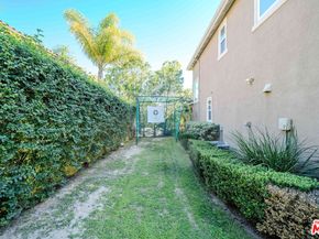 9849 Dreams Lane, San Fernando CA 91345