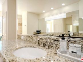 9849 Dreams Lane, San Fernando CA 91345