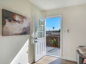 4933 W 20th Street, Los Angeles CA 90016