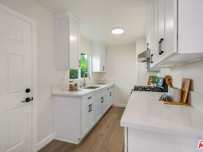 4933 W 20th Street, Los Angeles CA 90016