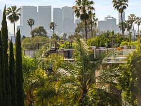 1310 N Detroit Street 401, Los Angeles CA 90046