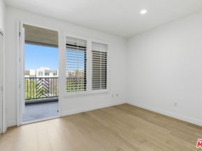 5625 Crescent Parkway 301, Playa Vista CA 90094