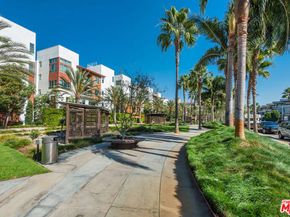 5625 Crescent Parkway 301, Playa Vista CA 90094