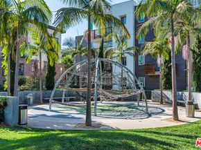 5625 Crescent Parkway 301, Playa Vista CA 90094