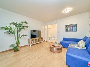 425 S Kenmore Avenue 104, Los Angeles CA 90020