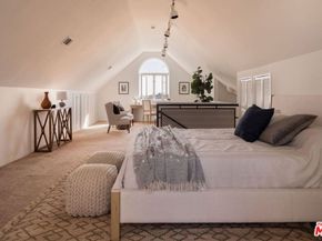 755 Luton Drive, Glendale CA 91206
