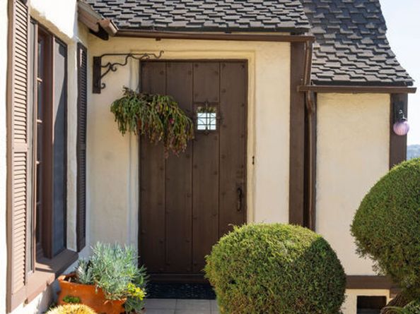 755 Luton Drive, Glendale CA 91206