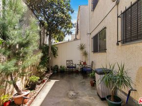 927 W College Street 7, Los Angeles CA 90012