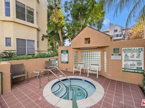14347 Albers Street 201, Sherman Oaks CA 91401