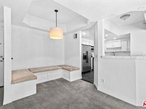 14347 Albers Street 201, Sherman Oaks CA 91401