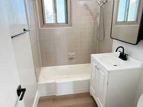 811 W 97th Street, Los Angeles CA 90044