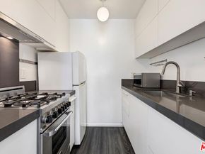 2311 4th Street 311, Santa Monica CA 90405