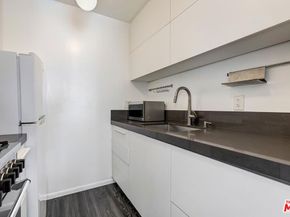 2311 4th Street 311, Santa Monica CA 90405