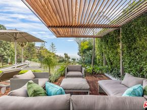 8814 Pinto Place, Los Angeles CA 90069