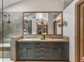 8814 Pinto Place, Los Angeles CA 90069