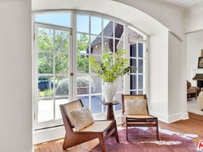 851 S Orange Drive, Los Angeles CA 90036