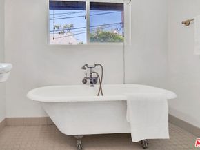 851 S Orange Drive, Los Angeles CA 90036